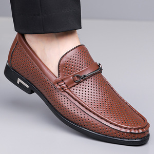 Mocasines de Cuero Sólido para Hombre, Estilo Slip-On, Transpirables, con Punta Redonda, Suela de Goma, Zapatos Casuales para Conducir con Hebilla - Product Image 1