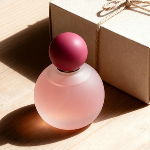 Botella de Perfume de Vidrio con Forma de Bola, Vacía, con Pulverizador, 30ml 50ml 100ml, con Tapa de Madera - Product Image 4