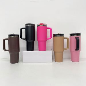 Vaso Térmico Negro de 40 oz con Pared Doble, Libre de BPA, Resistente a Fugas, con Pajita Abatible Extraíble - Product Image 1