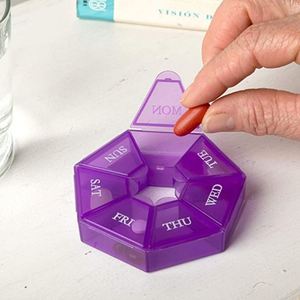 Pastillero Semanal de Siete Días, Organizador de Medicamentos con 7 Compartimentos, Contenedor de Vitaminas Personalizado - Product Image 3