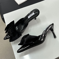Prix d'usine chaussures sexy avec nœud bout pointu dames mules à talons aiguilles pantoufles talons personnalisés pour femmes avec logo