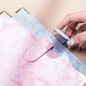 Organiseur à Feuilles Mobiles Budget Marbre en Cuir PU <span class=keywords><strong>A5</strong></span> A6 avec Enveloppes pour Argent Liquide - Product Image 2