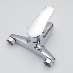 Juego de grifo <span class=keywords><strong>mezclador</strong></span> de <span class=keywords><strong>ducha</strong></span> de baño termostático de un solo mango de cromo pulido Patrón de rociador de lluvia con grifos de baño de núcleo de válvula de cerámica - Product Image 3