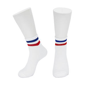 Calcetines de Tobillo Personalizados <span class=keywords><strong>con</strong></span> Rayas, Mezcla de Algodón Premium, Diseño Retro de Dos Rayas, Transpirables y Cómodos para Uso Casual, Calcetines de Equipo - Product Image 2