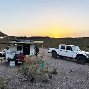 Mini-<span class=keywords><strong>caravane</strong></span> super isolée tout-terrain 4x4 en fibre de verre, fabriquée en Chine, capacité 2-<span class=keywords><strong>6</strong></span> <span class=keywords><strong>personnes</strong></span> - Product Image 6