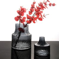 Ensemble de vases en verre soufflé à la main style nordique, gris fumé martelé, minimaliste, pour la maison et les mariages