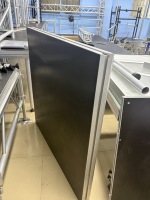 Plataforma de Escenario de Tubo Cuadrado de 4 Postes de Montaje Rápido, Diseño Portátil para DJs Móviles y Festivales al Aire Libre