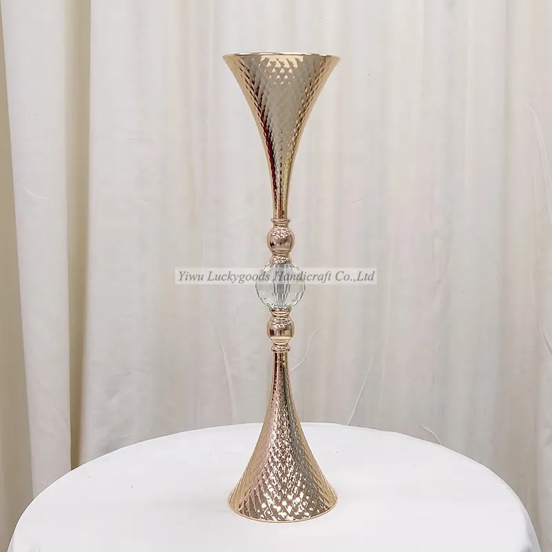 HJ210602-2 Luckygoods A Metal Candlestick With Artistic Glass Fashion Wedding Party Decoration