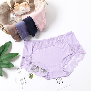 Venta al por mayor caliente Mid-Rise Ice Silk Lady's Bragas Encaje <span class=keywords><strong>Tanga</strong></span> sin costuras Pretty Girl's Bragas Nuevo diseño de encaje Ropa interior de mujer - Product Image 4