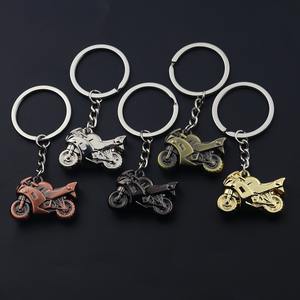 พวงกุญแจรถมอเตอร์ไซค์โลหะสร้างสรรค์ 3 มิติ สำหรับกระเป๋าเป้สะพายหลัง - Product Image 2
