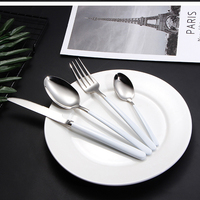 Lot de Couverts en Acier Inoxydable Argenté pour Restaurant – Offre Spéciale Couteaux, Cuillères, Fourchettes – Vaisselle Complète pour Dîner