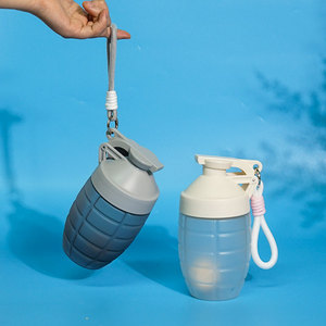 Botella agitadora de proteínas de alta calidad con correa desmontable antifugas portátil sin BPA para sesiones de gimnasio - Product Image 4