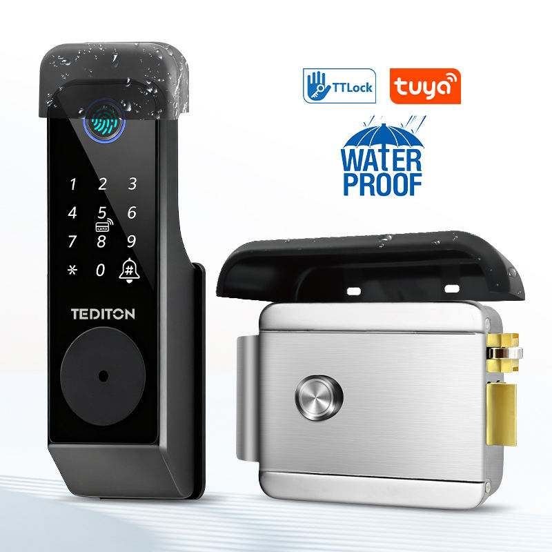 Panel plateado con botón de salida.