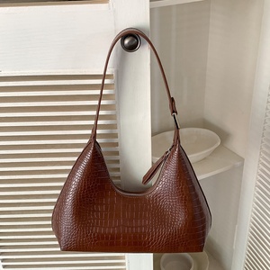 Sac à main en cuir PU de haute qualité pour femmes, design vintage personnalisé, fabriqué en usine - Product Image 4