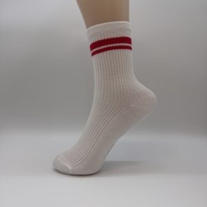 <span class=keywords><strong>Prima</strong></span> Sport Chaussettes Respirantes Confort Design pour Hommes Femmes Running Fitness and Casual Wear Options Personnalisables - Product Image 3