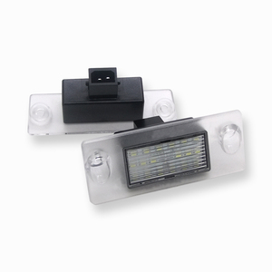 Lampes de <span class=keywords><strong>plaque</strong></span> <span class=keywords><strong>d</strong></span>'<span class=keywords><strong>immatriculation</strong></span> LED SMD blanches 18 Emark approuvées NSSC Canbus pour Audi A4 B5 1995-01 - Product Image 5