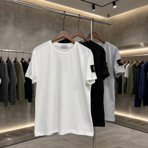 T-shirt en coton pour homme, coupe classique, col rond, manches courtes, couleur unie, style décontracté, logo sur la manche gauche - Product Image 4