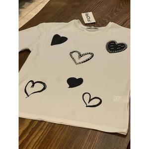 T-shirt imprimé pour femme Fiori, 100% coton jersey, respirant, manches régulières, motif cœur - Product Image 2