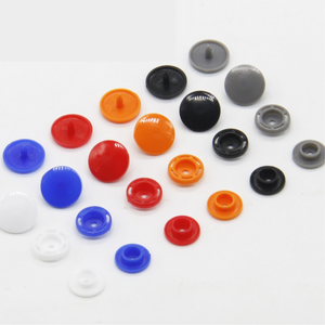 Çanta başına 5000 adet özel dikdörtgen desen kaplı basın çıtçıt düğmesi çevre dostu reçine plastik yapış düğmeler giysi aksesuarları - Product Image 4