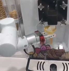Production automatisée de crème glacée avec des robots collaboratifs à 6 axes, adaptée aux nouveaux points de vente tels que les hôtels, les centres commerciaux - Product Image 4