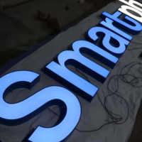 Letrero Personalizado con Letras 3D, Letrero Metálico con LED, Letrero Comercial con Logotipo, Letrero Luminoso con LED para Fachada de Tienda