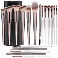 Ensemble de maquillage personnalisable de 18 pièces avec embout en aluminium, logo couleur personnalisé - Éponge de mélange, rouge à lèvres, fard à joues, fard à paupières, fond de teint, anticernes