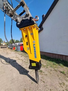 Soosan SB 70 Martillo Hidráulico para Excavadoras de 16-21 Toneladas, Tipo Caja, Motor, Cincel, Nuevo, Esencial para Construcción 1 - Product Image 2