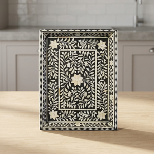 Plateau de service élégant en bois, os et résine émaillée, fini à la main par des artisans, accent décoratif pour la maison, durable et fait main - Product Image 6