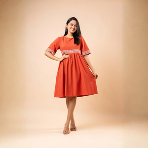 Vestido Corto de Lino Naranja de Primera Calidad, con Bordado Intrincado, para Mujer - Product Image 2