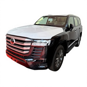 Toyota Land Cruiser SUV 8 Posti Fari LED Tetto Panoramico Trasmissione Automatica Pneumatici R20 Nuovo Prodotto in Giappone - Product Image 1