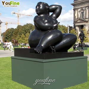 Célèbre décor de jardin extérieur moderne abstrait Bronze grosse femme Sculpture par Botero - Product Image 5