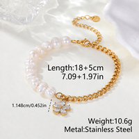 Bracelet pour femme réglable en or plaqué PVD 18 carats fait main avec chaîne mixte, perle d'eau douce naturelle et breloque fleur en cristal, idéal pour un mariage