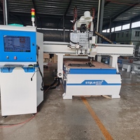 Routeur CNC à commande numérique automatique (ATC) linéaire 4x8 pour le travail du bois
