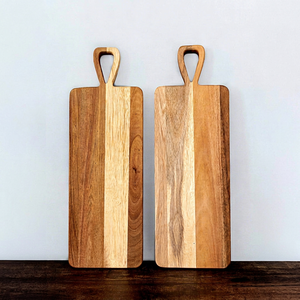 Tabla de Cortar de Madera de Acacia Natural con Asa – 100% Ecológica, Disponible en Dos Tamaños - Product Image 1