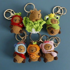 سلاسل مفاتيح مصنوعة يدويًا من الكروشيه Amigurumis Capybara ، فواكه أنيمي كرتون ، دمية محبوكة ، سلاسل مفاتيح كبوب قطيفة ، ألعاب للبيع بالجملة - Product Image 1