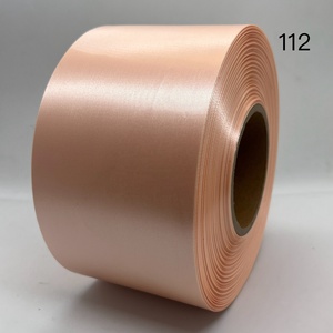 Ruban de satin de polyester 112mm garni de couleur nude personnalisé 100 rouleau de ruban de satin Incarnadine de haute qualité de 4 pouces - Product Image 2
