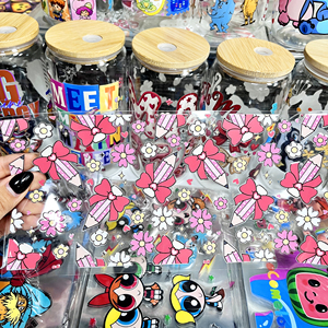 Pellicole DTF personalizzate per tazze: trasferimenti UV lucidi di alta qualità con colori brillanti per bicchieri in vetro trasparente - Product Image 4