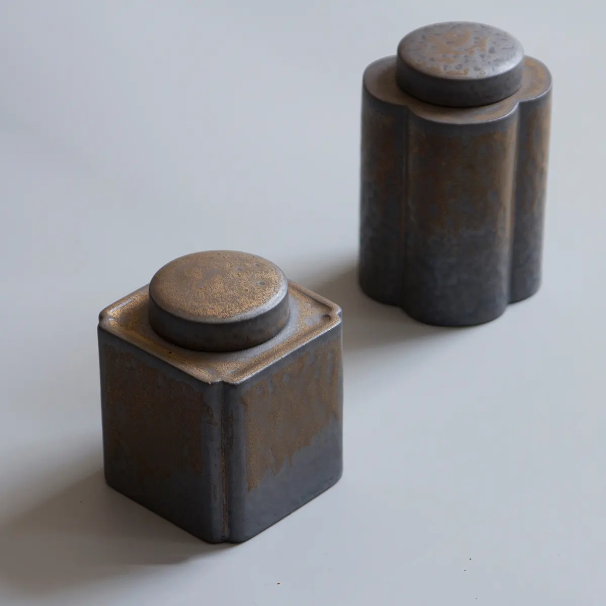 Minimalist Kitchen Sealed Ceramic Storage Jar Spices Tank Container With Lid Salt Storage Bottle