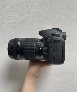 กล้อง DSLR มือสองราคาประหยัด 90D พร้อมเลนส์ 18-135 มม. เซ็นเซอร์ CMOS รองรับการ์ด SD - Product Image 5