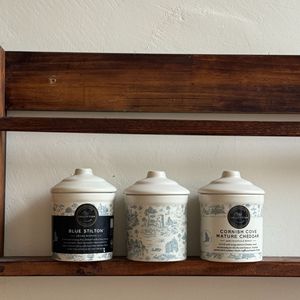 Stoples Keramik Gaya Inggris dengan Tutup Kedap Udara untuk Kopi, Teh, Gula, Kue Kering, Lilin Aromaterapi Paskah - Product Image 1