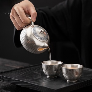 Tetera Xishi de Porcelana Hecha a Mano, Plateada y Dorada, con Dos Tazas de Plata con el Sutra del Corazón de la Dinastía Tang, Juego de Té Kung Fu - Product Image 3