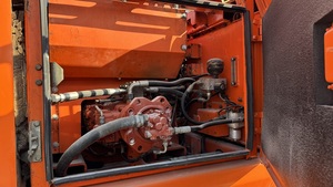 Excavadora Usada Doosan DH225 de 22 Toneladas con Motor, Caja de Cambios, Rodamientos, PLC, Bomba Hidráulica y Motor Originales Hechos en Corea - Product Image 6