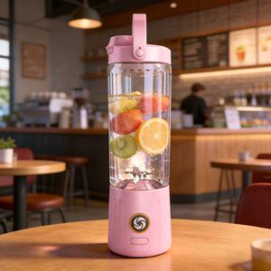 Blender personnel portable 550 ml, rechargeable par USB, mini mixeur pour les smoothies et jus en voyage - Product Image 1