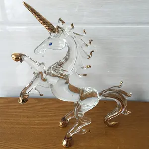 Unicorno di cristallo con vernice dorata per la decorazione domestica