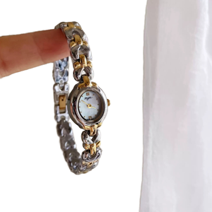 Orologio <span class=keywords><strong>da</strong></span> <span class=keywords><strong>Donna</strong></span> <span class=keywords><strong>di</strong></span> Marca Nazionale con Quadrante Ovale, in Acciaio Inossidabile, Elegante e alla Moda, Movimento al Quarzo, Ecologico, Regalo <span class=keywords><strong>di</strong></span> Compleanno - Product Image 1