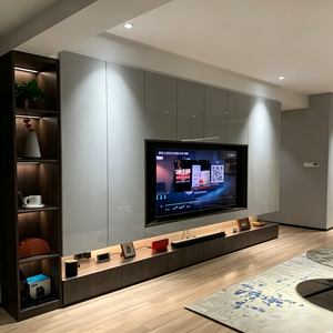 Console <span class=keywords><strong>TV</strong></span> bicolore personnalisable BALOM avec armoires supérieures blanches, niche <span class=keywords><strong>TV</strong></span> en <span class=keywords><strong>bois</strong></span> <span class=keywords><strong>et</strong></span> étagères flottantes à niveaux - Product Image 2
