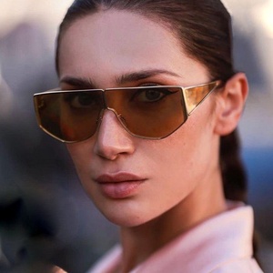 Lunettes de soleil polygonales irrégulières UV400, mode européenne et américaine, femmes, style punk unique, protection solaire extérieure - Product Image 3