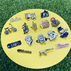 Pines de Solapa Esmaltados con Diseño Personalizado de Placa de Matrícula de México y Región de EE. UU. con Impresión UV a Color para Sombrero - Product Image 4