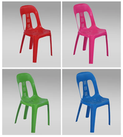 Chaise de bistrot sans bras d'extérieur blanche de l'usine empilable en plastique PP moulé par injection coloré pour restaurant café