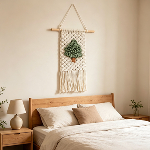 Tapiz de Pared Miniatura de Macramé Tejido a Mano con Diseño de Árbol de Navidad, Arte de Pared con Borlas, Decoración Navideña Boho para el Hogar, Regalo Festivo - Product Image 5